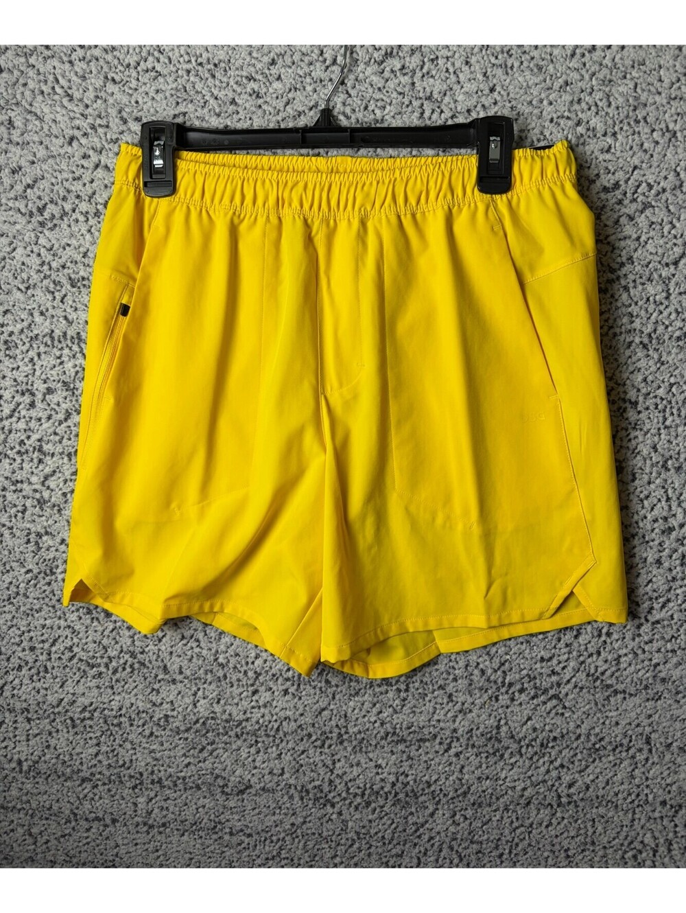DSG Men’s Agility Shorts Size S Bright Yellow 6" Inseam Athletic NWT